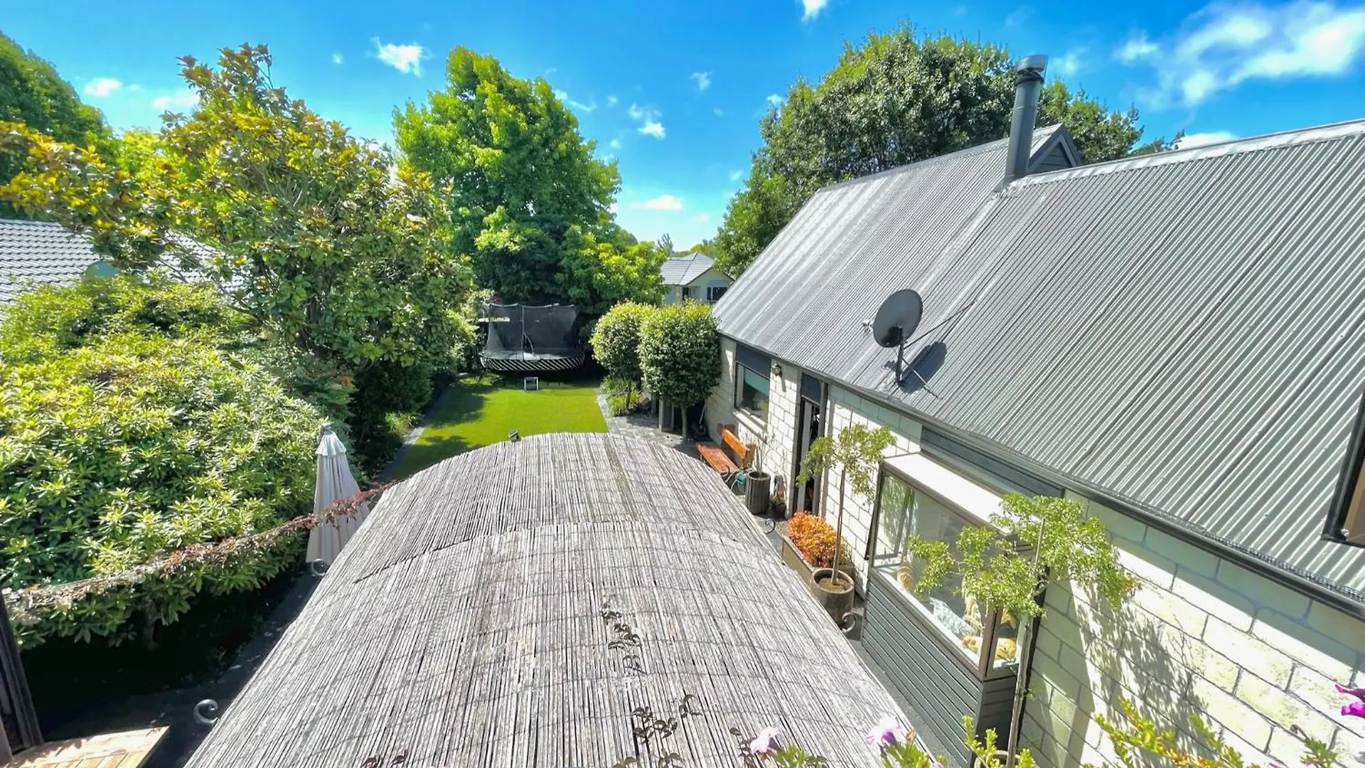 Stunning Cottage Christchurch Holiday home